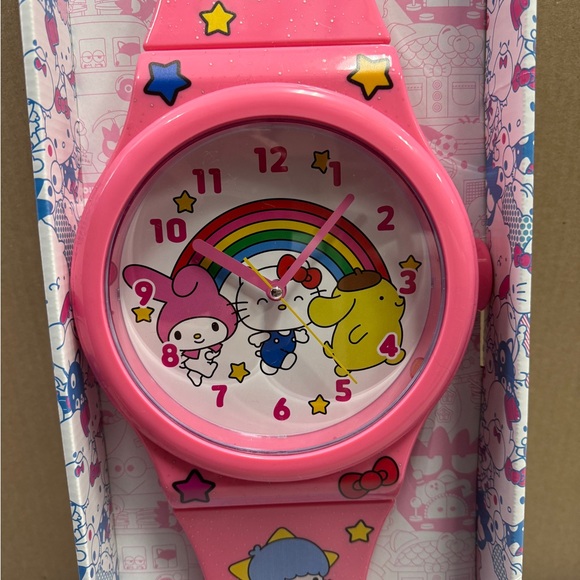 LARGE HELLO KITTY AND FRIENDS WALL WRIST WATCH CLOCK - Picture 2 of 2